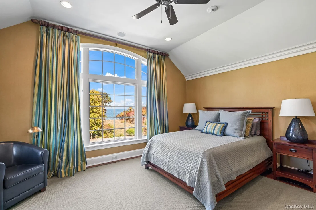 Photo of 697 Short Beach Road