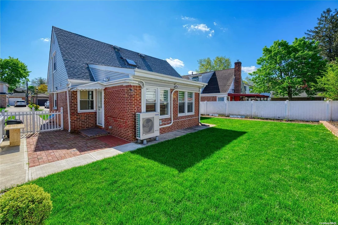 Photo of 73 Devonshire Drive