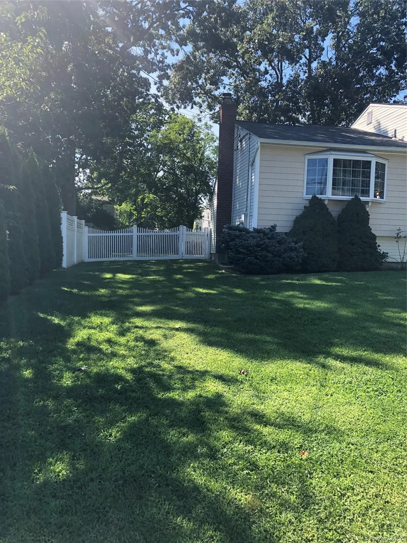 Photo of 22 Starfire Drive