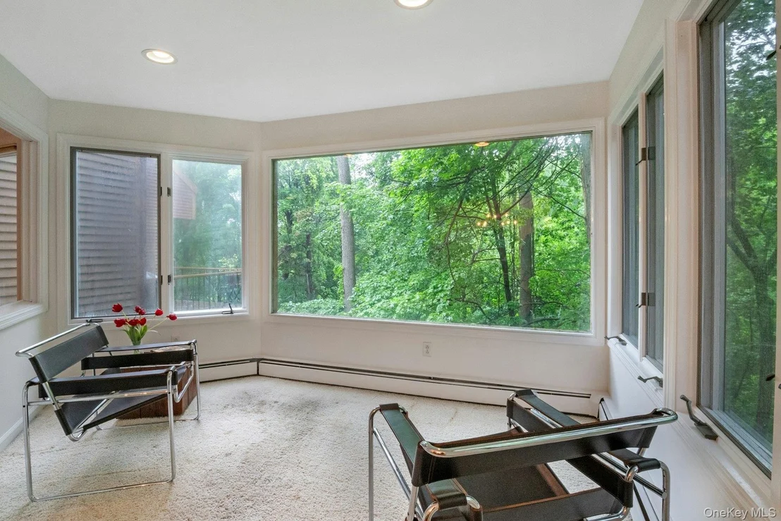 Photo of 707 Eagle Bay Drive
