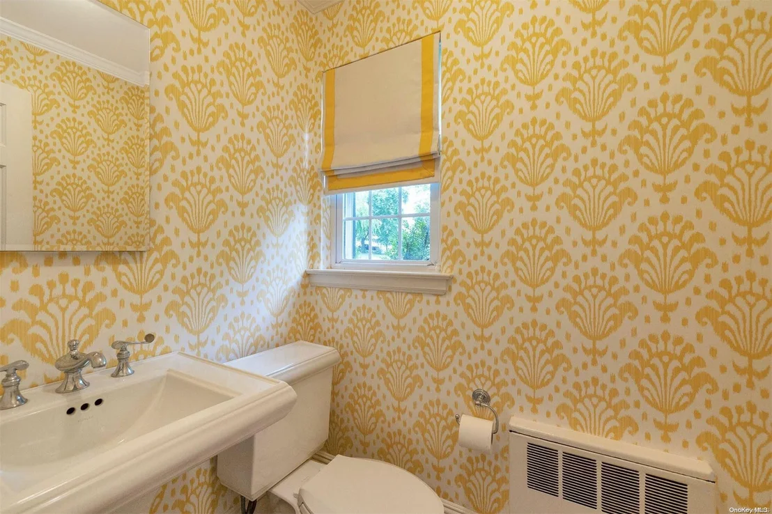Photo of 325 Trumbull Road