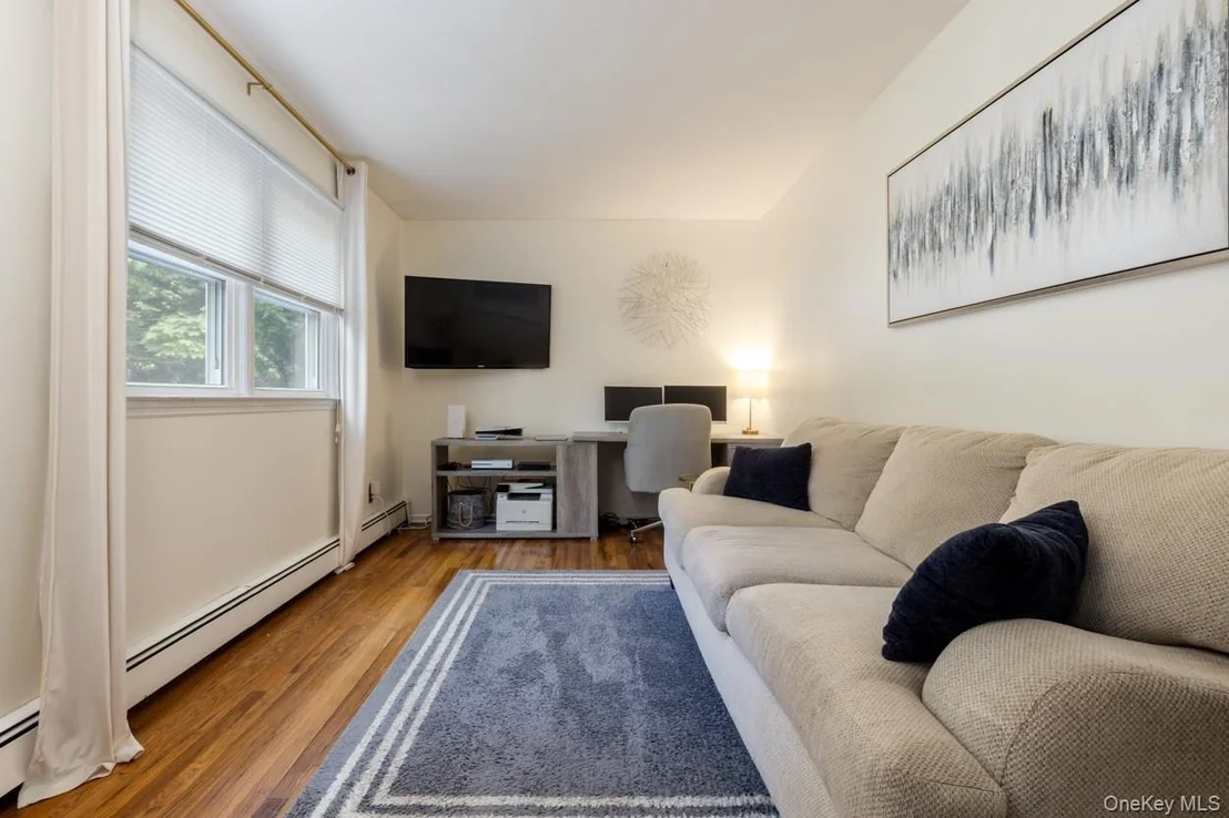 Photo of 3015 Post Avenue