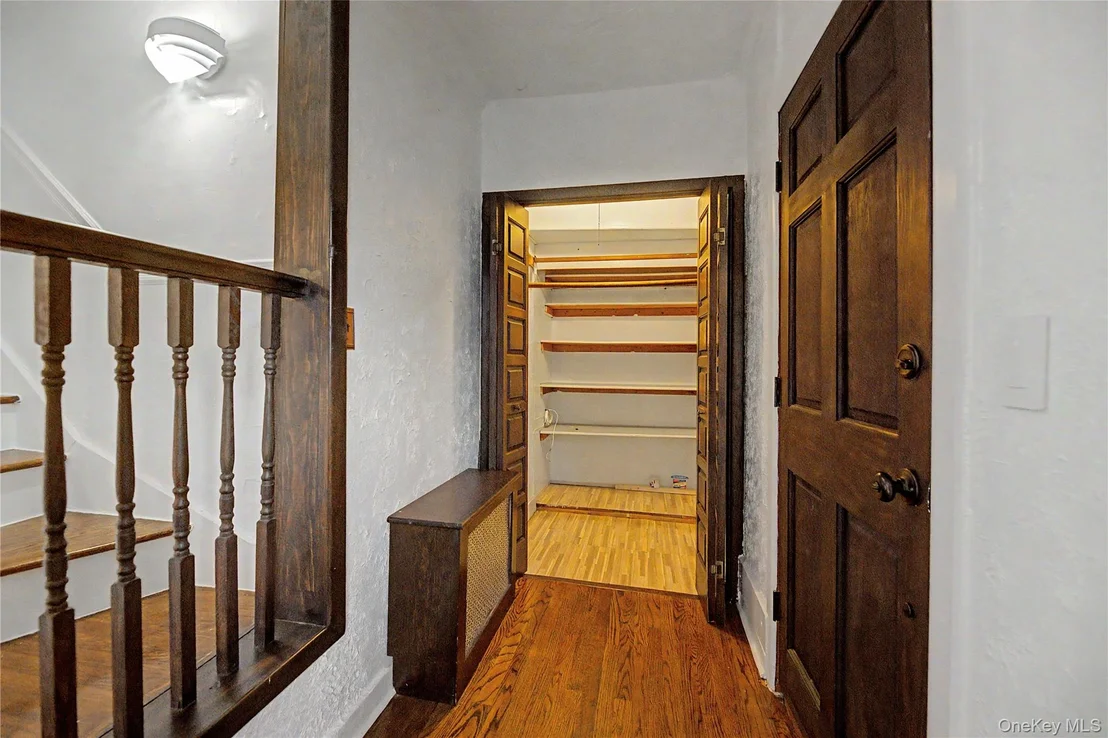Photo of 25 Longmeadow Road