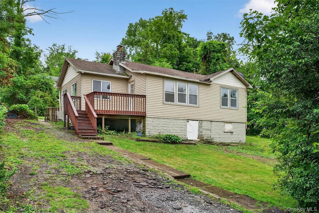 Photo of 15 Claremont Trail