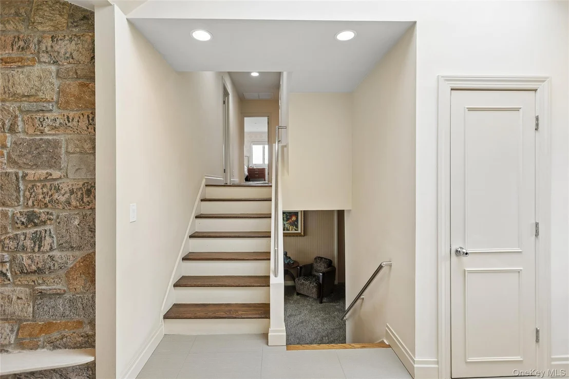 Photo of 230 Richards Lane