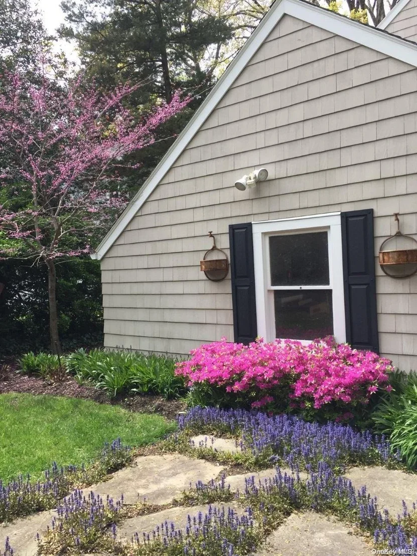 Photo of 40 Longview Road