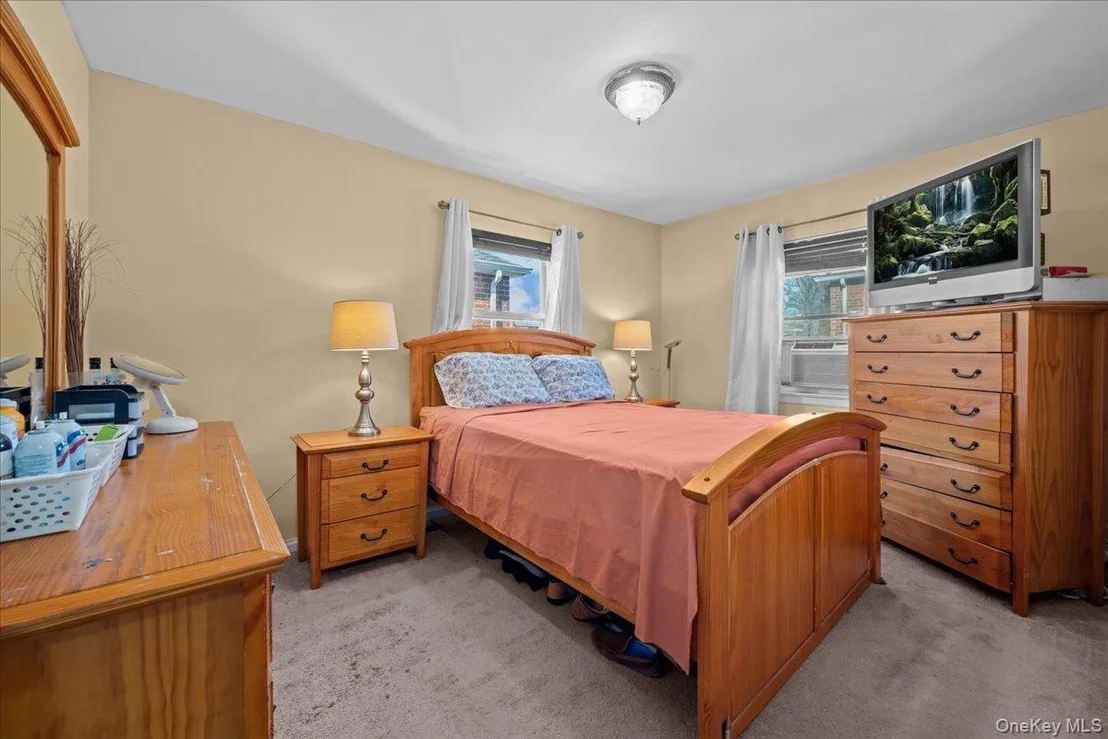 Photo of 1115 Mace Avenue