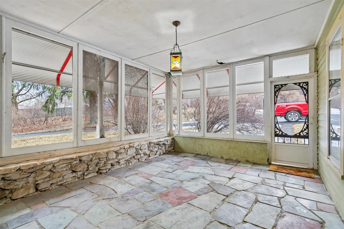 Photo of 114 Windsor Highway