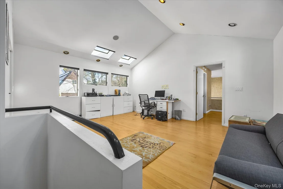 Photo of 20 Henhawk Road