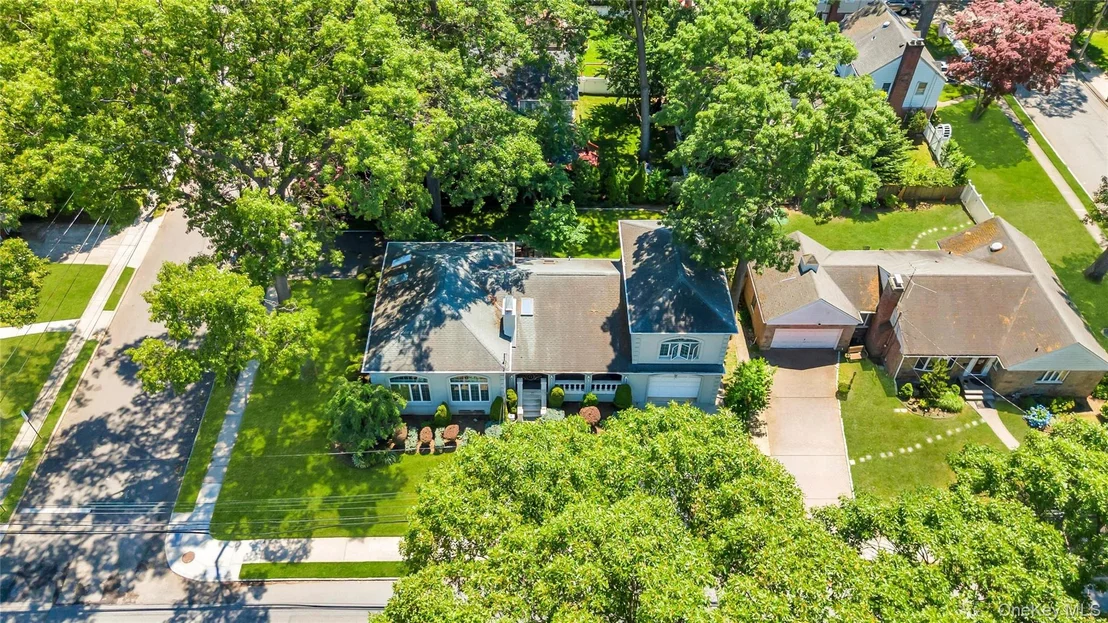 Photo of 252 Cornwell Avenue