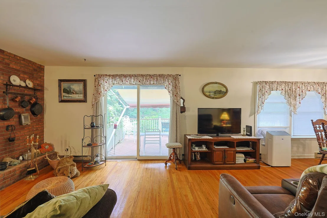 Photo of 408 Field Road