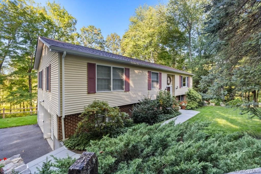 Photo of 8 Debbie Lane