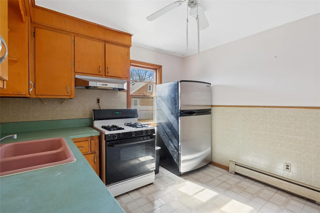 Photo of 1504 Roanoke Avenue