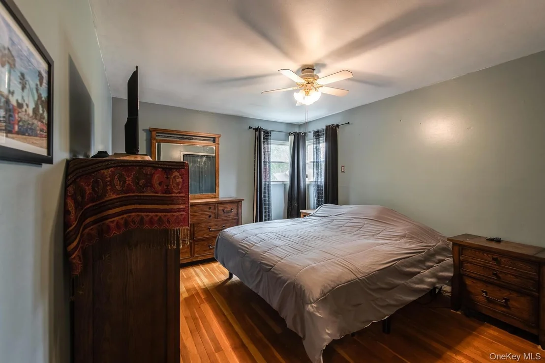 Photo of 4 Edgewood Drive