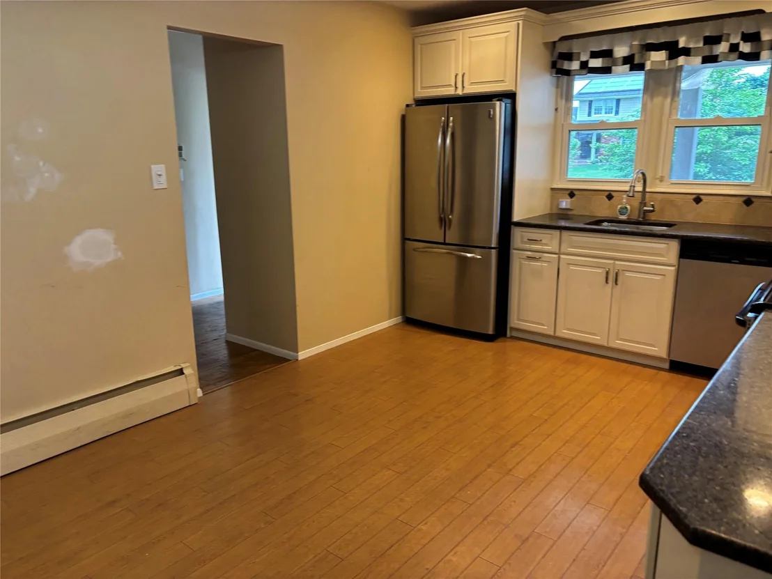 Photo of 52 Hofstra Drive