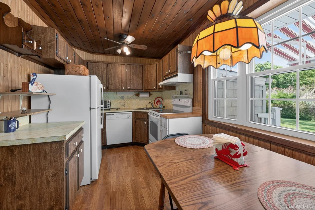 Photo of 203 Lyman Road