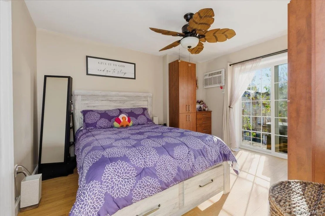 Photo of Unit 3 at 2853 Ely Avenue