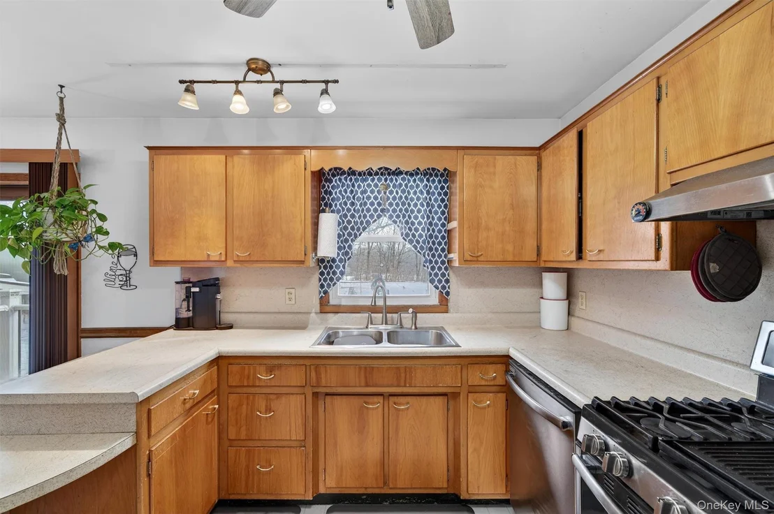Photo of 21 Scotchtown Drive