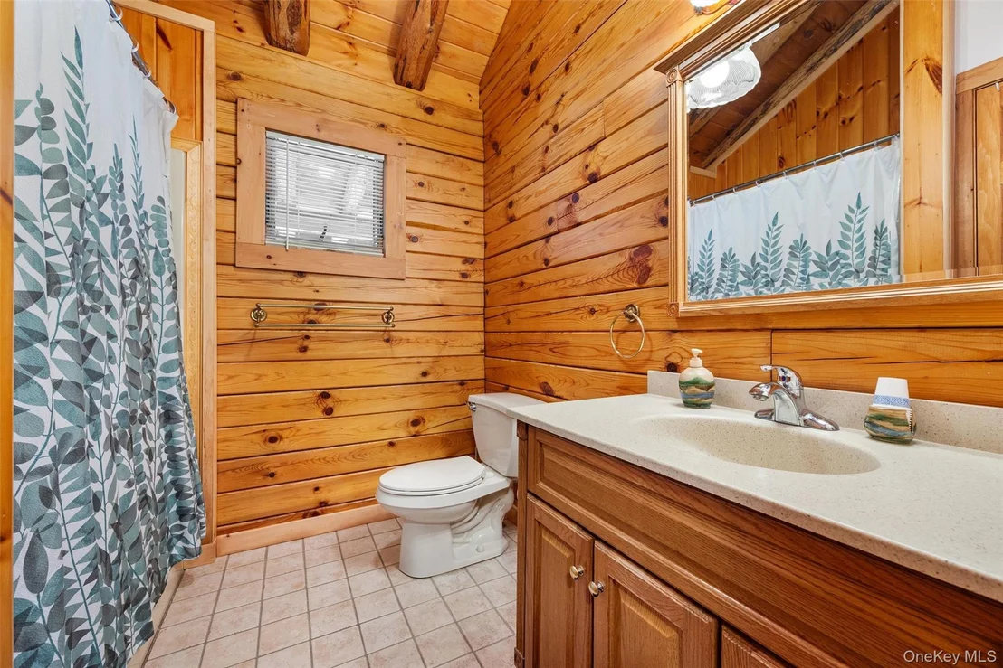 Photo of 563 Peenpack Trail