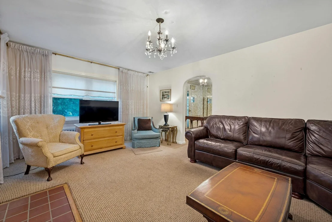 Photo of 413 Stellar Avenue