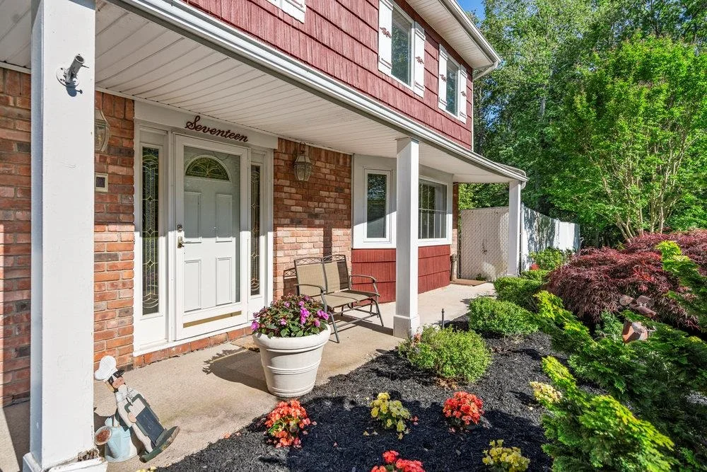 Photo of 17 Woodview Drive