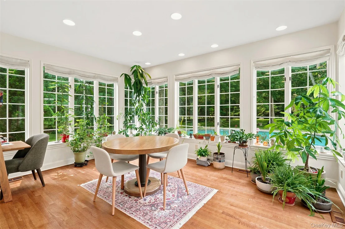 Photo of 16 Hampton Road