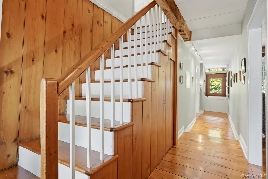 Photo of 809 Traver Road