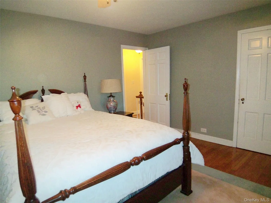 Photo of 40 Harding Parkway