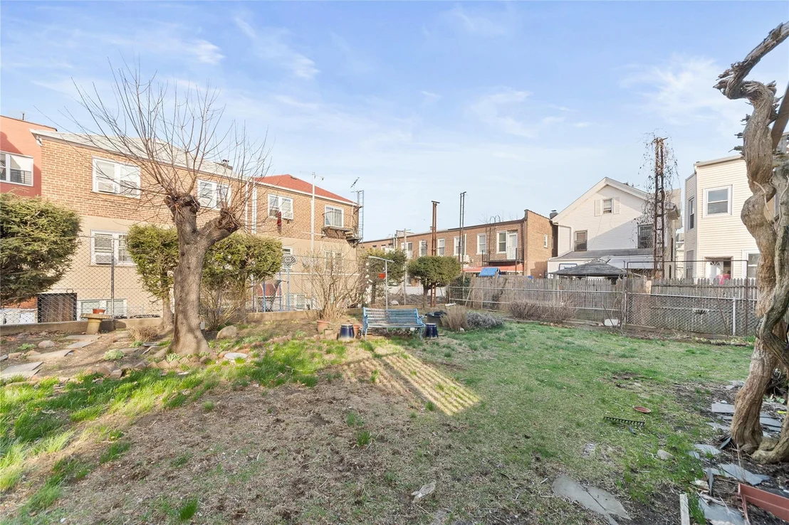 Photo of 1612 Overing Street
