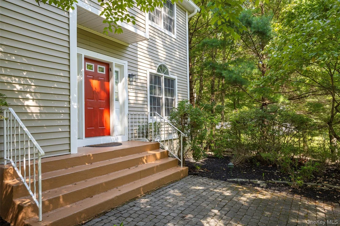Photo of 10 Stonewall Drive