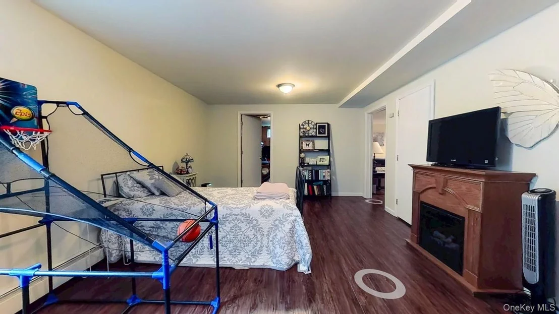 Photo of 87 Winchester Drive