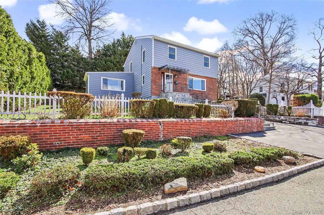 Photo of 14 Emerald Place