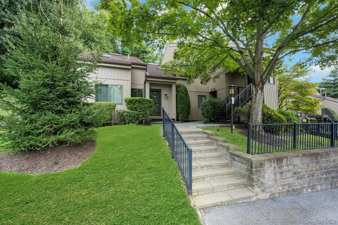 Photo of Unit 3 at 10 Nicole Circle