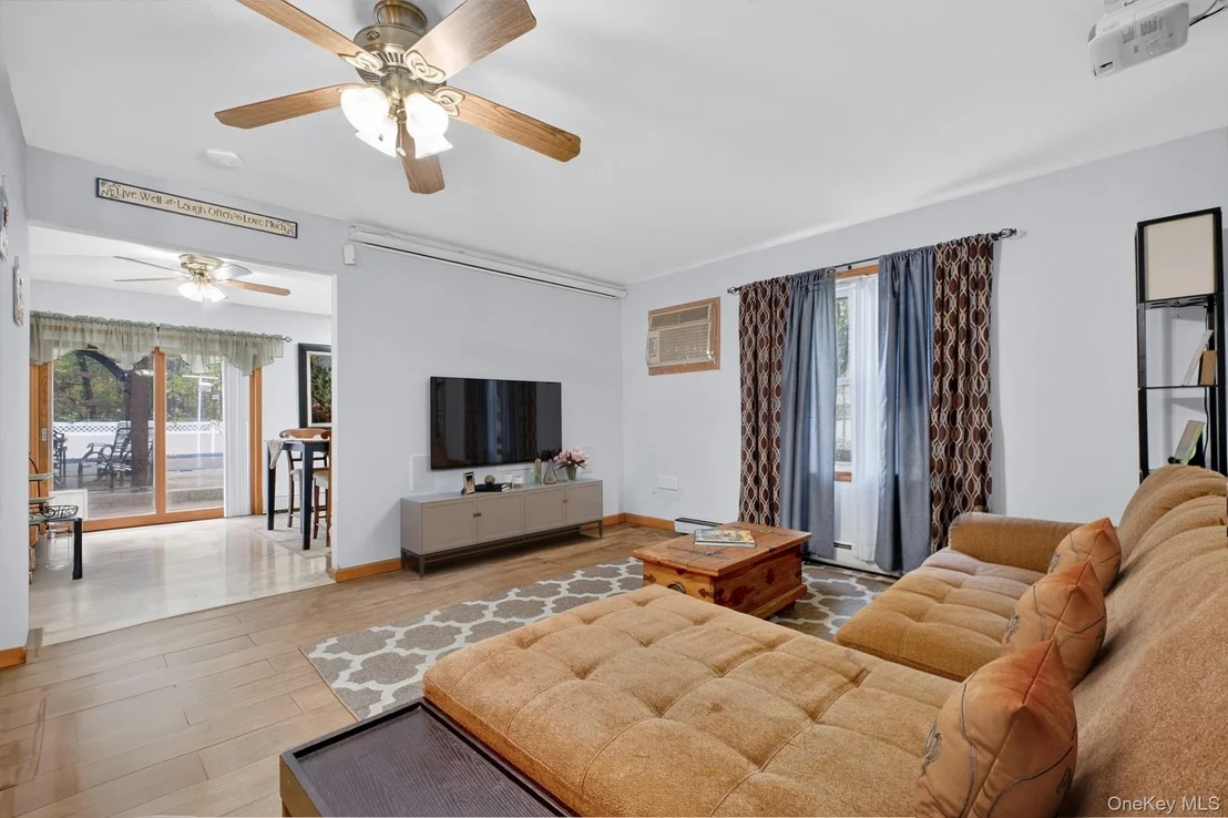 Photo of 74 Lyndon Road