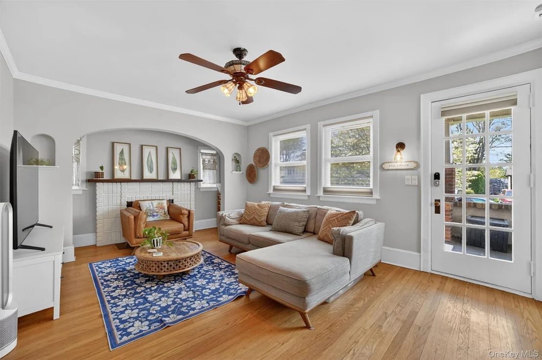 Photo of 18 2nd Avenue