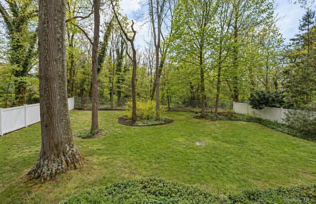 Photo of 6 Huyler Road