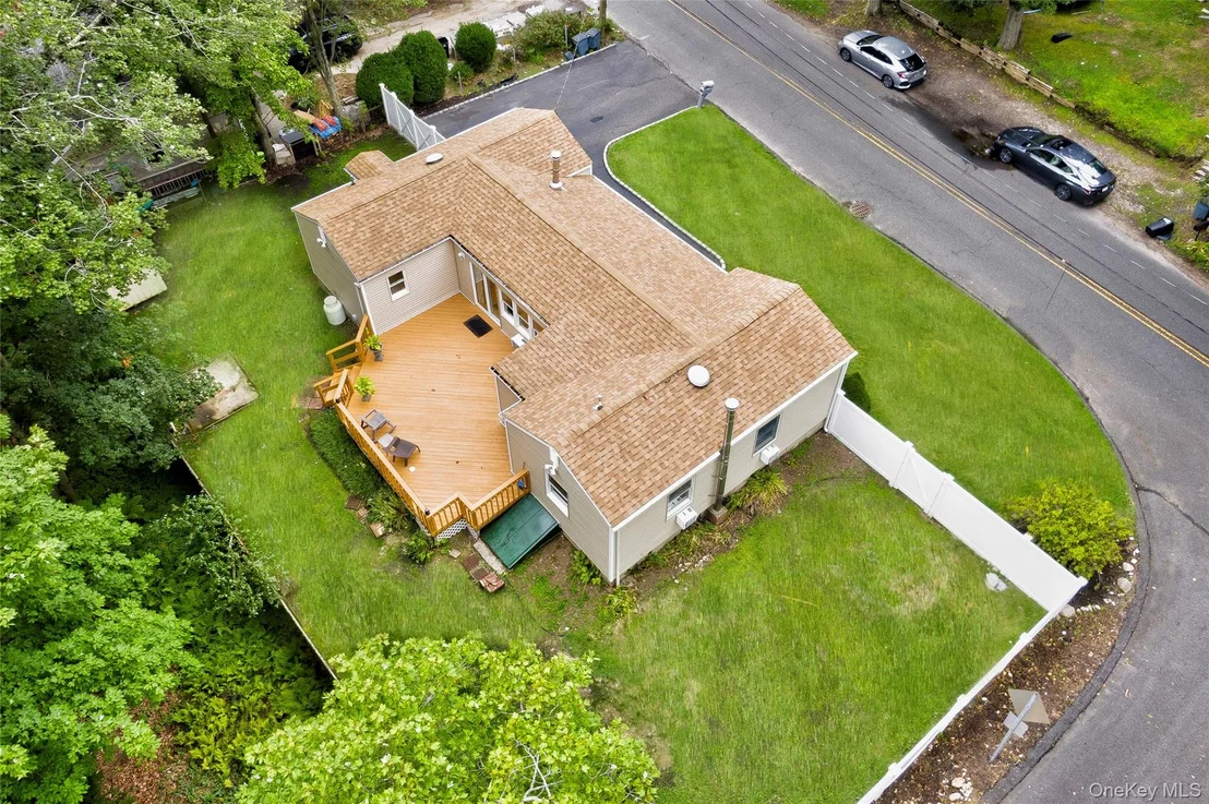 Photo of 238 Locust Drive