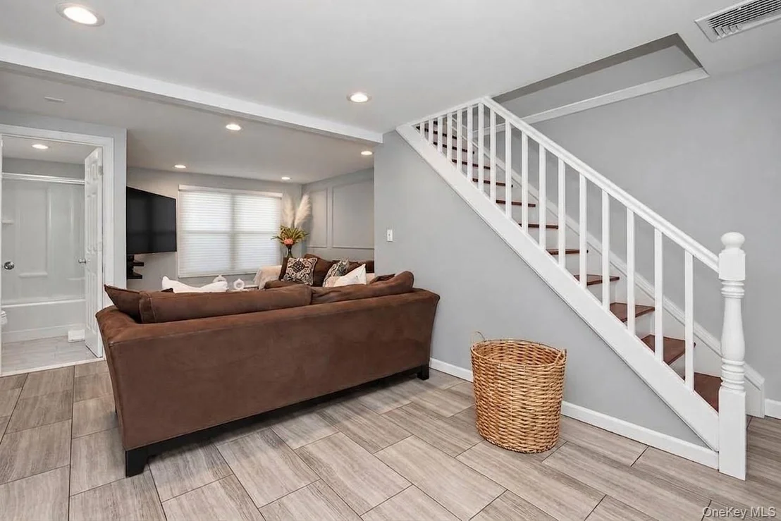 Photo of 28 Hurd Avenue