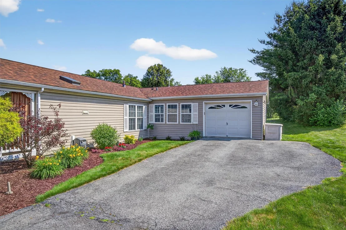 Photo of 99 Vero Drive
