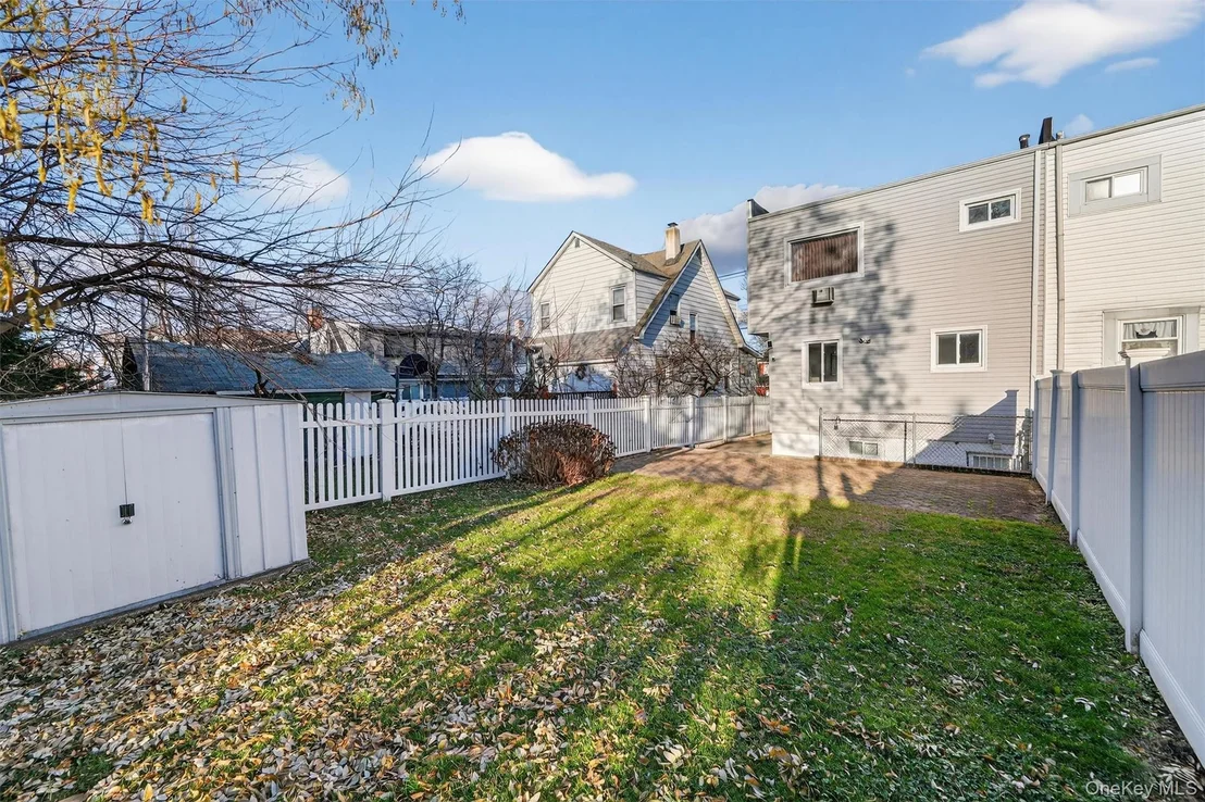 Photo of 725 Logan Avenue