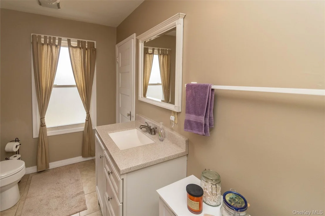Photo of 17 Streit Avenue