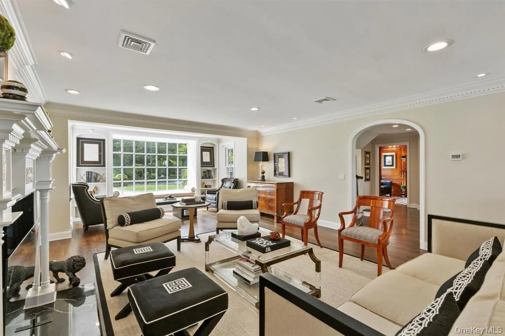 Photo of 8 Boxwood Lane