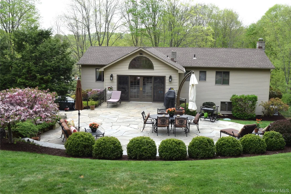 Photo of 102 Nicholson Road