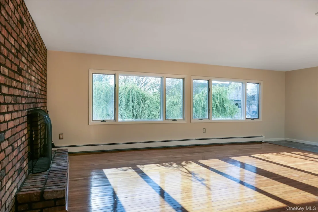 Photo of 10 Marie Crescent