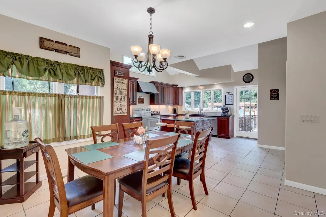 Photo of 21 Morris Avenue