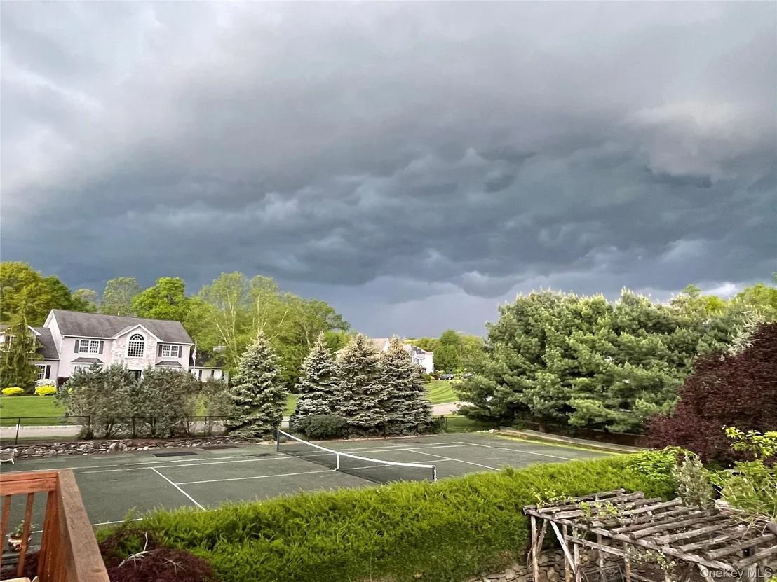 Photo of 1016 Forest Glen