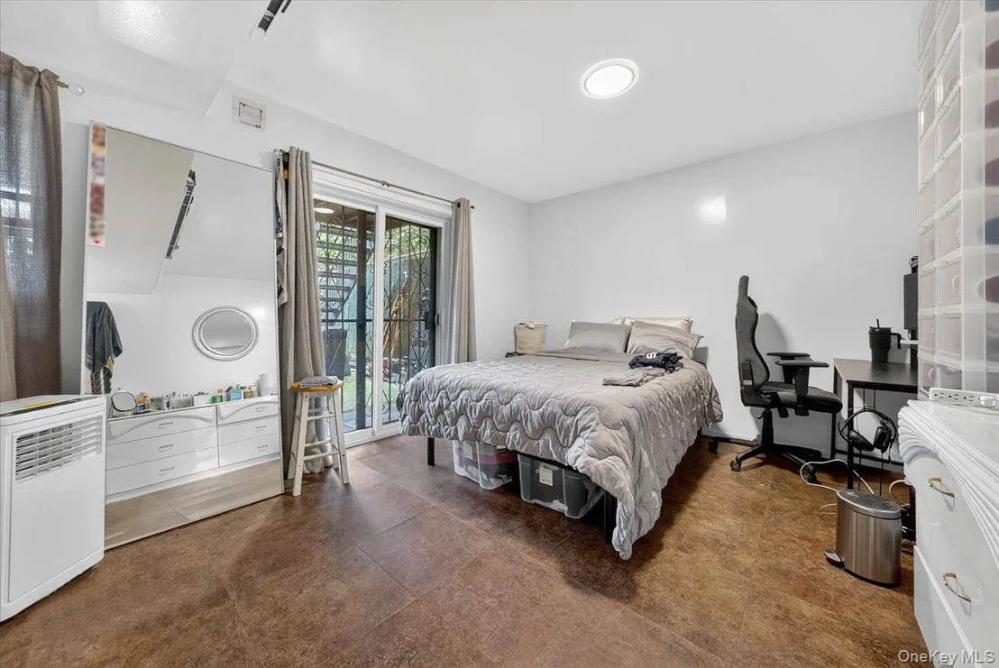Photo of 917 Fox Street