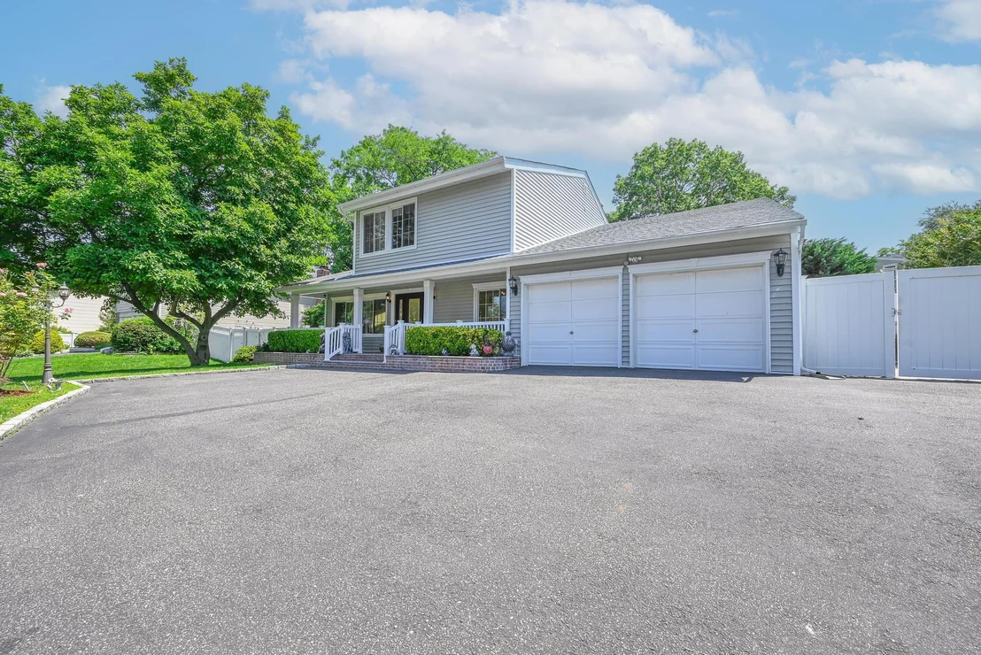 Photo of 239 Walnut Road