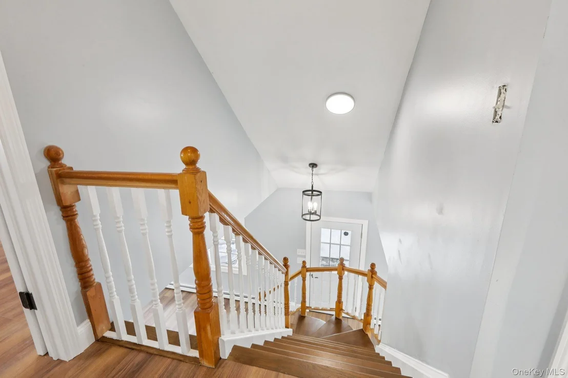 Photo of 95 Smithtown Road
