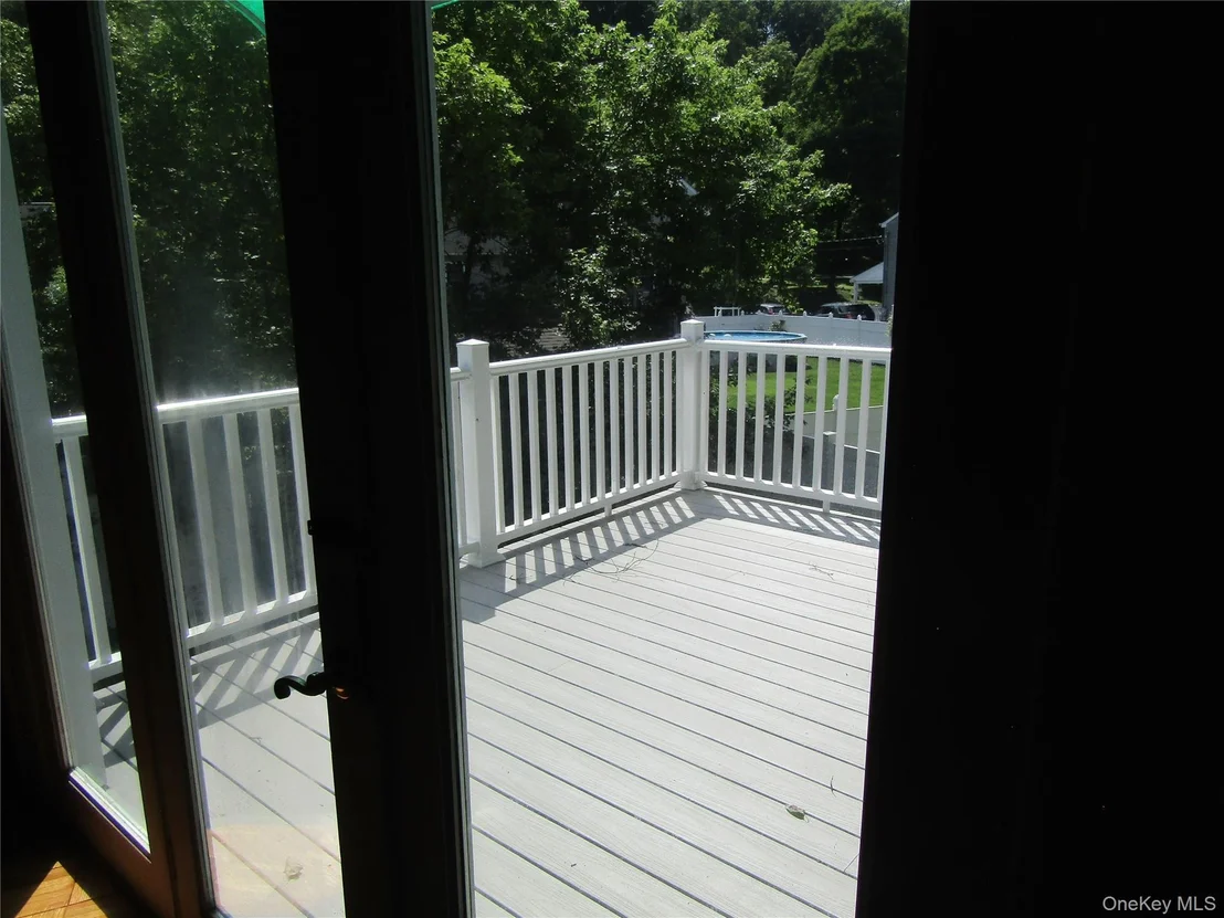 Photo of 374 Sprout Brook Road